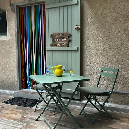 Cabanon A Sur Au Coeur De Portissol. Holiday home *